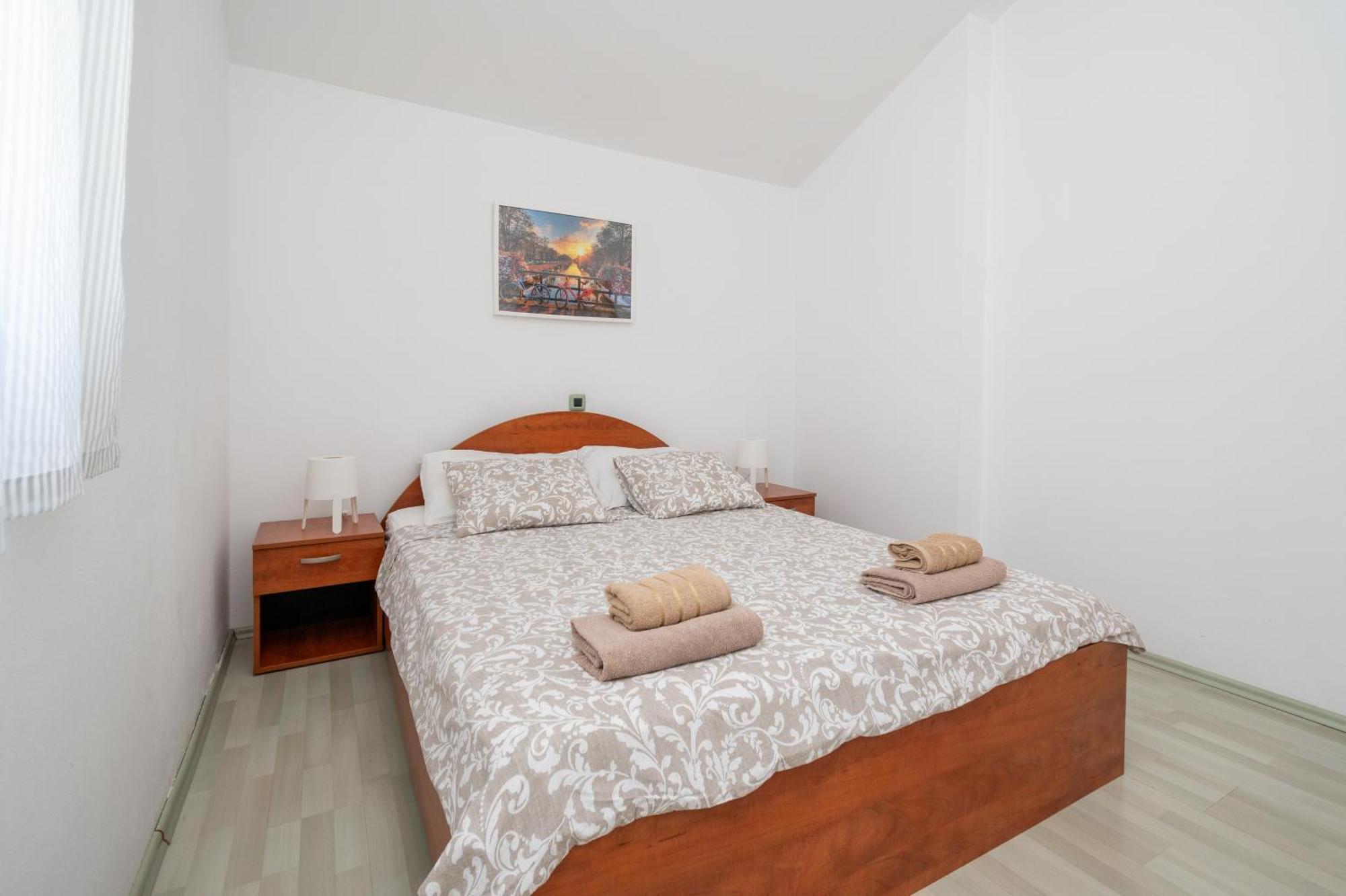 Apartments With A Parking Space Mandre, Pag - 16836 Room photo